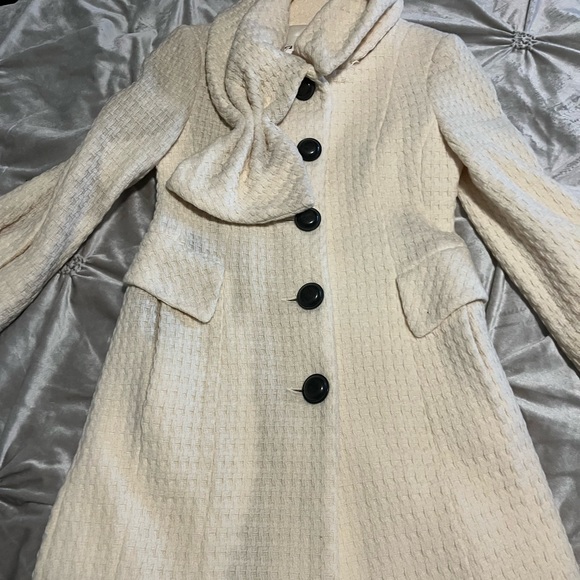 Nenette Lepore Mysterious Coat. - Picture 1 of 8